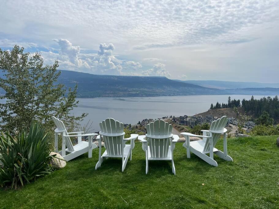 Jasmine Cottage Kelowna Exterior photo